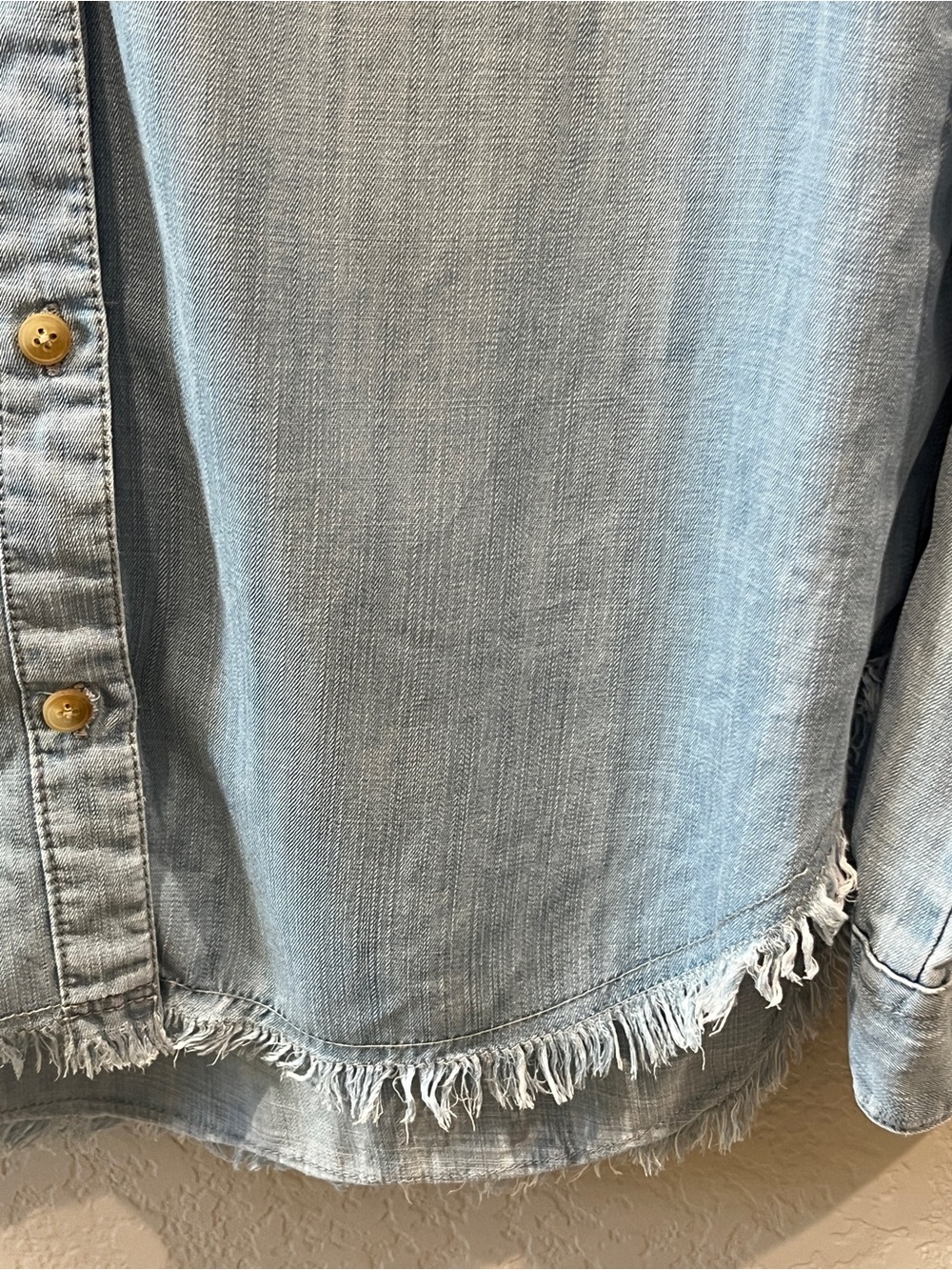 Thread & Supply Blue Chambray Button Up Tencel Denim Blouse Raw Hem Size XS - Picture 5 of 11